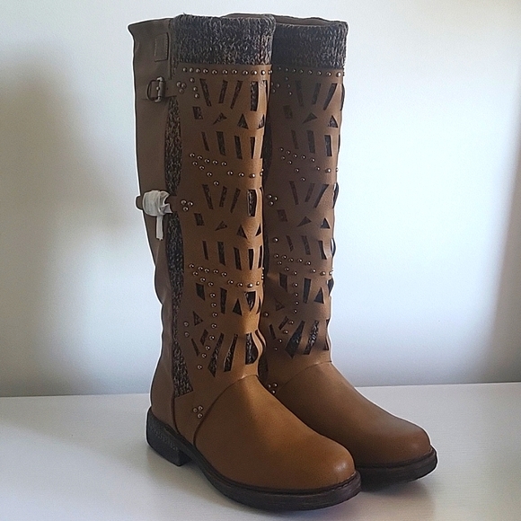 The Original Muk Luks Boots - Picture 2 of 4